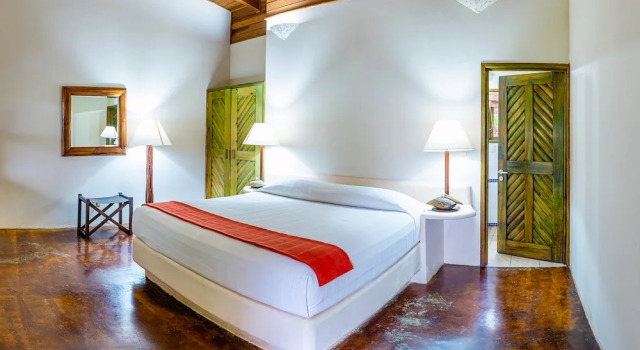 Nanajuana Río Dulce, Rezerwuj Hotel Hotele w Rio Dulce z parkingiem, Parking