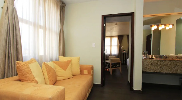 Двухместный номер Standard с видом на город Plaza Gallery Hotel Boutique