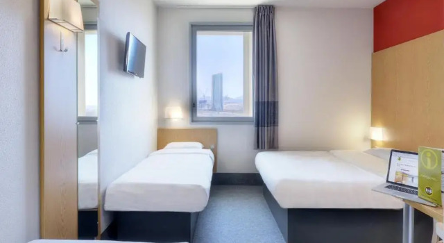 Четырёхместный номер Standard B&B HOTEL Marseille Les Ports