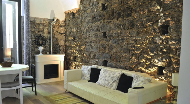 Petra Lavica Holiday Home by Wonderful Italy, Забронировать Отель Катания Сицилия, рядом с Italia Metro Station