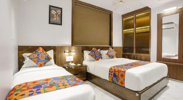 Номер Premium Fabhotel Peralz