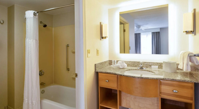 Четырёхместный люкс c 1 комнатой Homewood Suites by Hilton Colorado Springs North USAFA