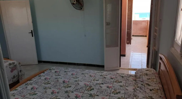 شقق ثلاث غرف بشاطئ الاصيل للايجار قرب الابيض, Boek Appartement Hotels in North Coast met parkeren, Parkeren