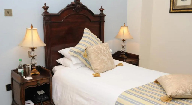 Одноместный номер Classic Ye Olde Bell Hotel & Spa