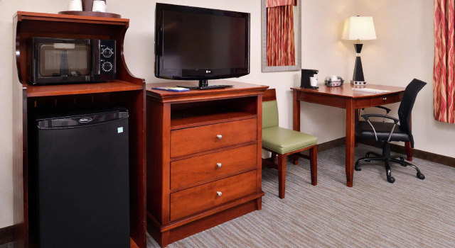 Четырёхместный номер Standard Hampton Inn & Suites Cape Coral / Fort Myers