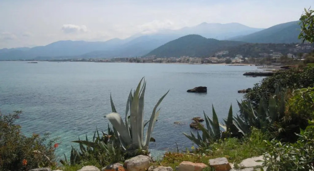 Коттедж с 2 комнатами Stalida Holiday Home