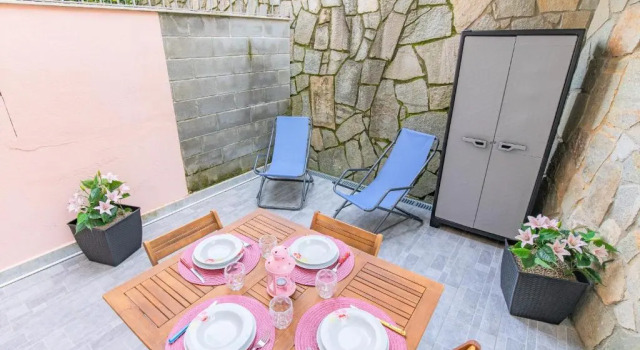 Valery House, Забронировать Отель Отели Специи 4 звезды, рядом с Le Terrazze Shopping Centre, 4*