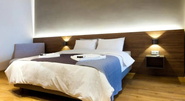 TONI'S Charming Apartment 2BD, close Thisseo Metro, Забронировать Апартаменты/квартира Афины Острова Саронического залива - Аттика, рядом с Холм Филопаппос