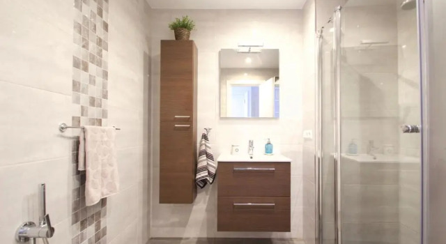 Апартаменты Sea front studio with spacious balcony Santa Clara