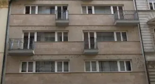 Run Inn Budapest, Забронировать Отель 06. Терезварош Будапешт, рядом с Станция метро Vorosmarty Square