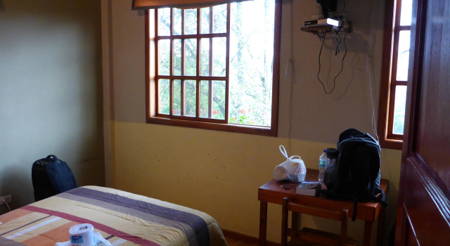 Hostal Casa Del Rio, Забронировать Отель Отели Куэнка 3 звезды, рядом с Old Cathedral, 3*