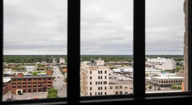 Четырёхместный номер Executive Ambassador Hotel Wichita, Autograph Collection