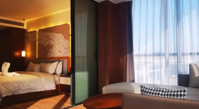Люкс Business с видом на озеро Nan Gang Hotel