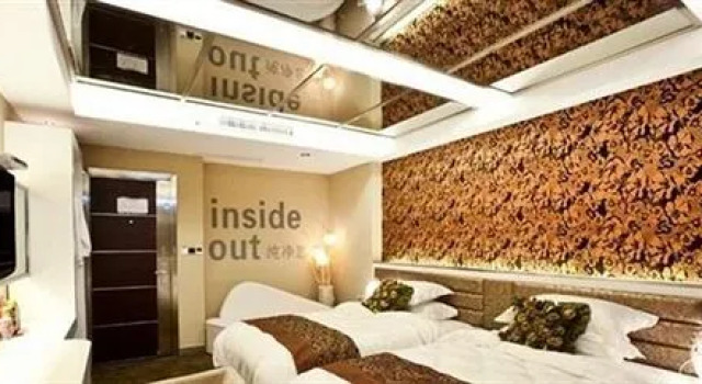 Tongxiang Long Fashion Hotel, Prenota Hotel Hotel a Jiaxing con parcheggio, Parcheggio