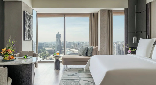 Двухместный номер Deluxe с видом на канал Four Seasons Hotel Hangzhou at Hangzhou Centre