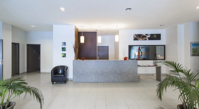 Lagrange Prestige Les Jardins De Balnéa, Rezerwuj Hotel Hotele w Hautes-Pyrénées z basenem, Basen