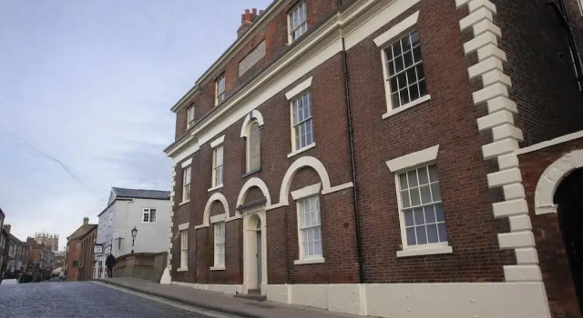 Fossgate Bridge Apartments York, Забронировать Апартаменты/квартира Апартаменты Йорка, рядом с Автостоянка "Юнион-Террас", Апартаменты/квартира