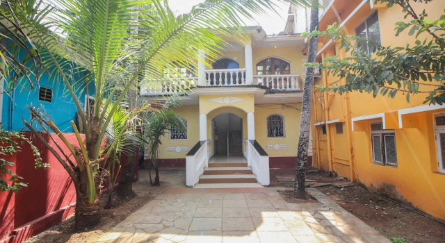 OYO 10958 Home Modern Studios Candolim, Prenota Casa vacanze Hotel a Goa con parcheggio, Parcheggio