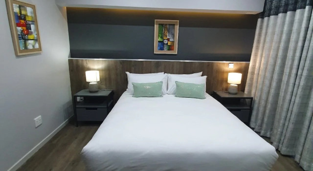 G-Lodge, Boek Hotel  
