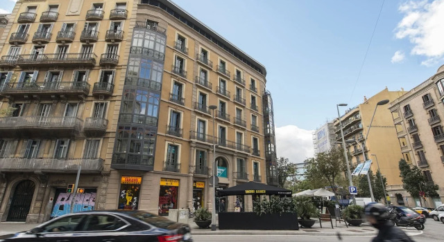 Sibs Bcn- Balmes- Romantic CityCentre Beautiful, Забронировать Апартаменты/квартира Эшампле Барселона, рядом с Jove Regina Theatre
