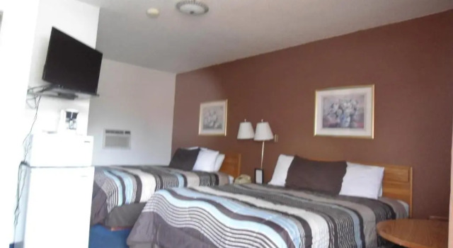 Четырёхместный номер Standard Travel Inn