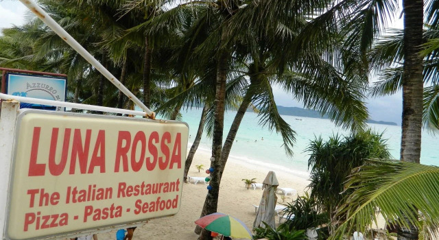 Alla Luna Rossa Beach Hotel