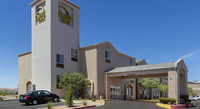 Кровать в общем номере Spark by Hilton El Paso University