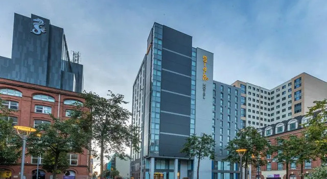 Номер Deluxe Maldron Hotel Belfast City