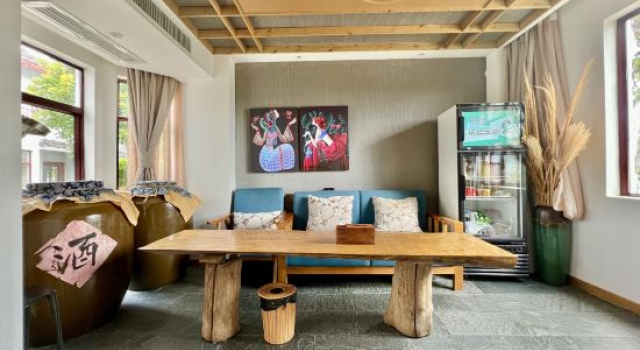 Yijian Hostel, Book Hostel / Vandrerhjem Hostels i Qianxinan, Hostel / Vandrerhjem