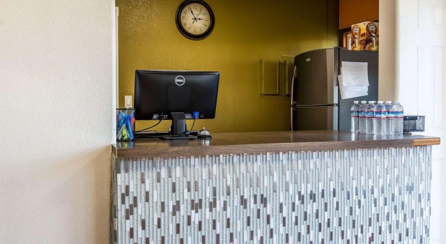 Rodeway Inn Downtown Hanford
