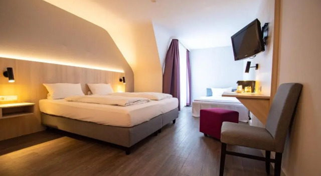 Трёхместный номер Standard Taste Hotel Hockenheim
