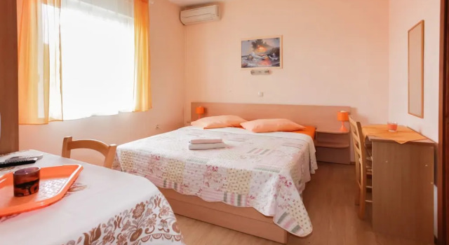 Apartments and Room Drazen, Забронировать Апартаменты/квартира Отели Приморско-Горанской жупания с парковкой, Парковка