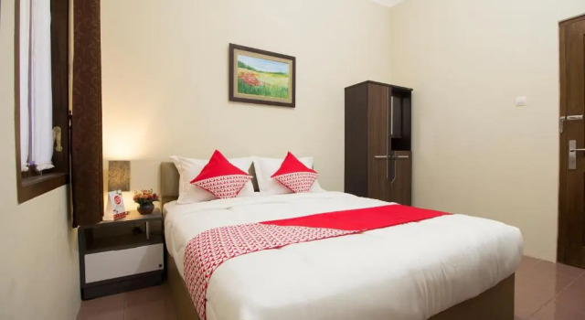 Двухместный номер Standard OYO 572 Omah Gedongkuning Syariah Homestay
