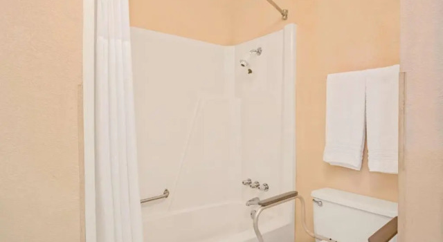 Люкс Ramada by Wyndham Walterboro