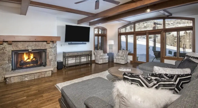 All Trails Lead Home: Easy Ski In ~ski Out 1 Bedroom Condo