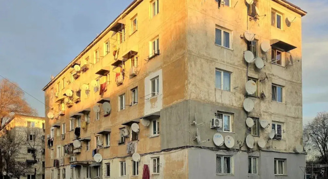 Urban Studio for a Real Ghetto Experience, Prenota Appartamento Hotel a Craiova con parcheggio, Parcheggio
