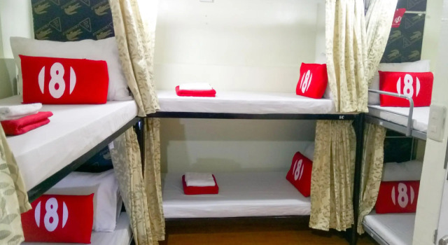 Кровать в общем номере (мужской номер) 8Hostel