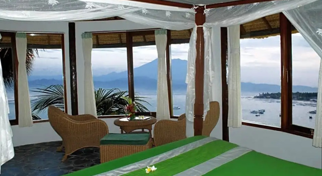 Люкс Lembongan Beach Club & Resort