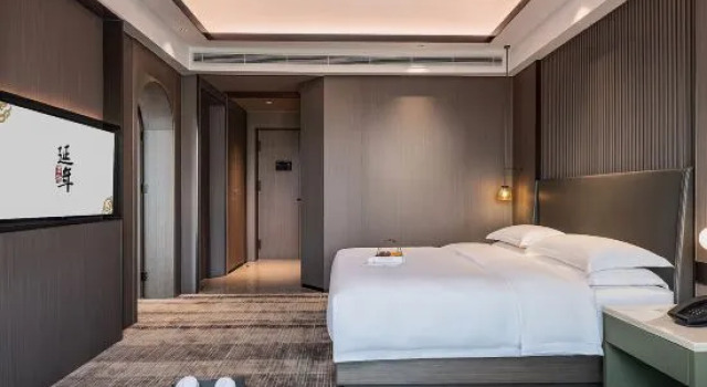 Двухместный люкс с 2 комнатами Changsha Yannian Century Hotel