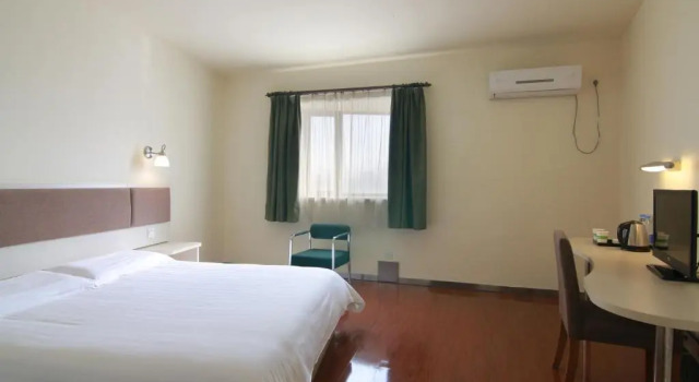 Номер Business Motel Shanghai Jinshajiang Road Daduhe Road Metro Station