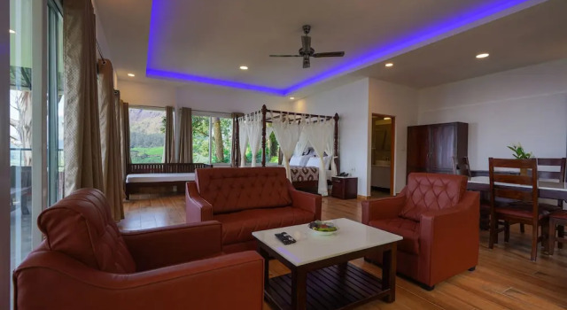 Номер Standard с балконом Tea Valley Resort, Munnar