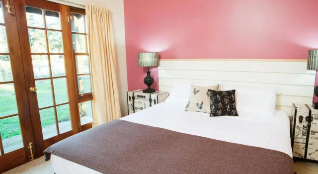 Beechworth Cedar Cottages, Buchen Sie Hotel Beechworth Victorian High Country