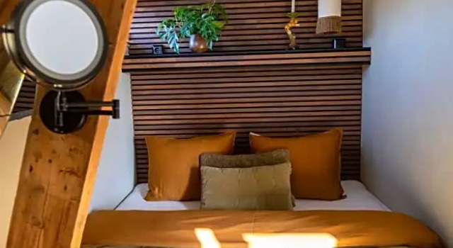 LODGE & LOFT, Book Hotel Hotels in Sassenheim with Parking, Parking