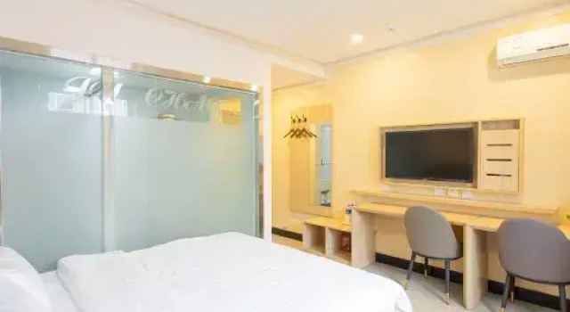 Люкс Huayi Hotel(Tianjin Dongli Development Zone National Convention and Exhibition Center Store)