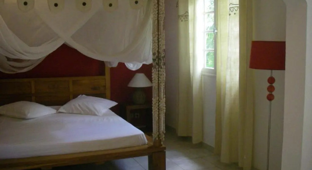 Вилла Villa Des palmes - piscine privée au bord du Lagon de la Saline