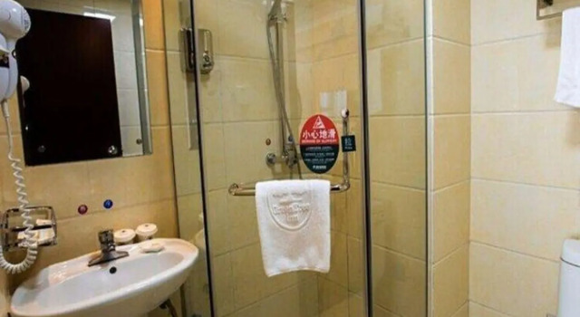 Двухместный номер Standard GreenTree Inn Shandong Zibo Railway Station Jinjing Avenue Business Hotel