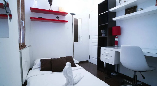 Cosy apt Near Montorgueil, Забронировать Отель Париж Иль-де-Франс, рядом с Станция метро Rambuteau