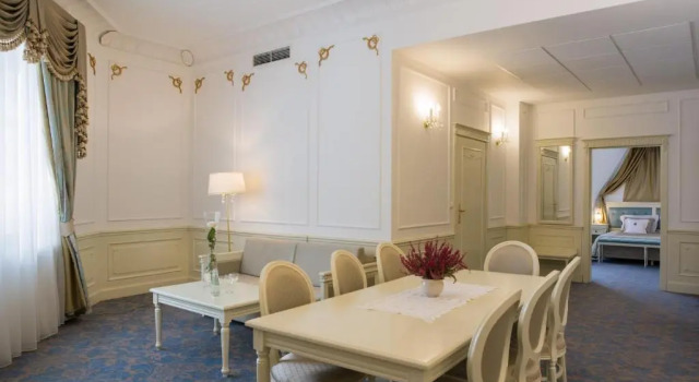 Hotel Jarosław, Réserver Hôtel Jarosław Basses-Carpates