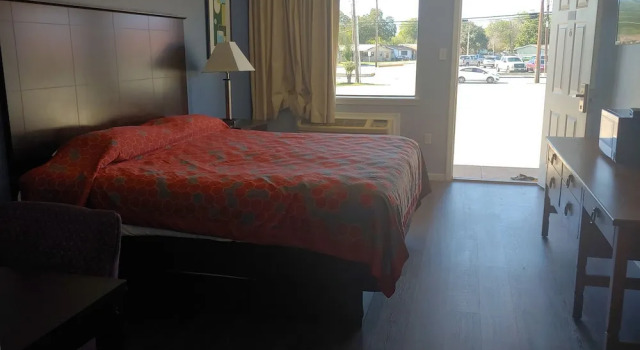 Одноместный номер Standard Brooks City Executive Inn