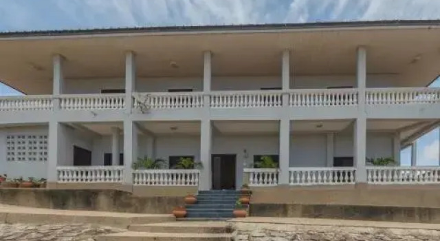 Rans Hill Lodge, Réserver Hôtel Biriwa Mfantsiman